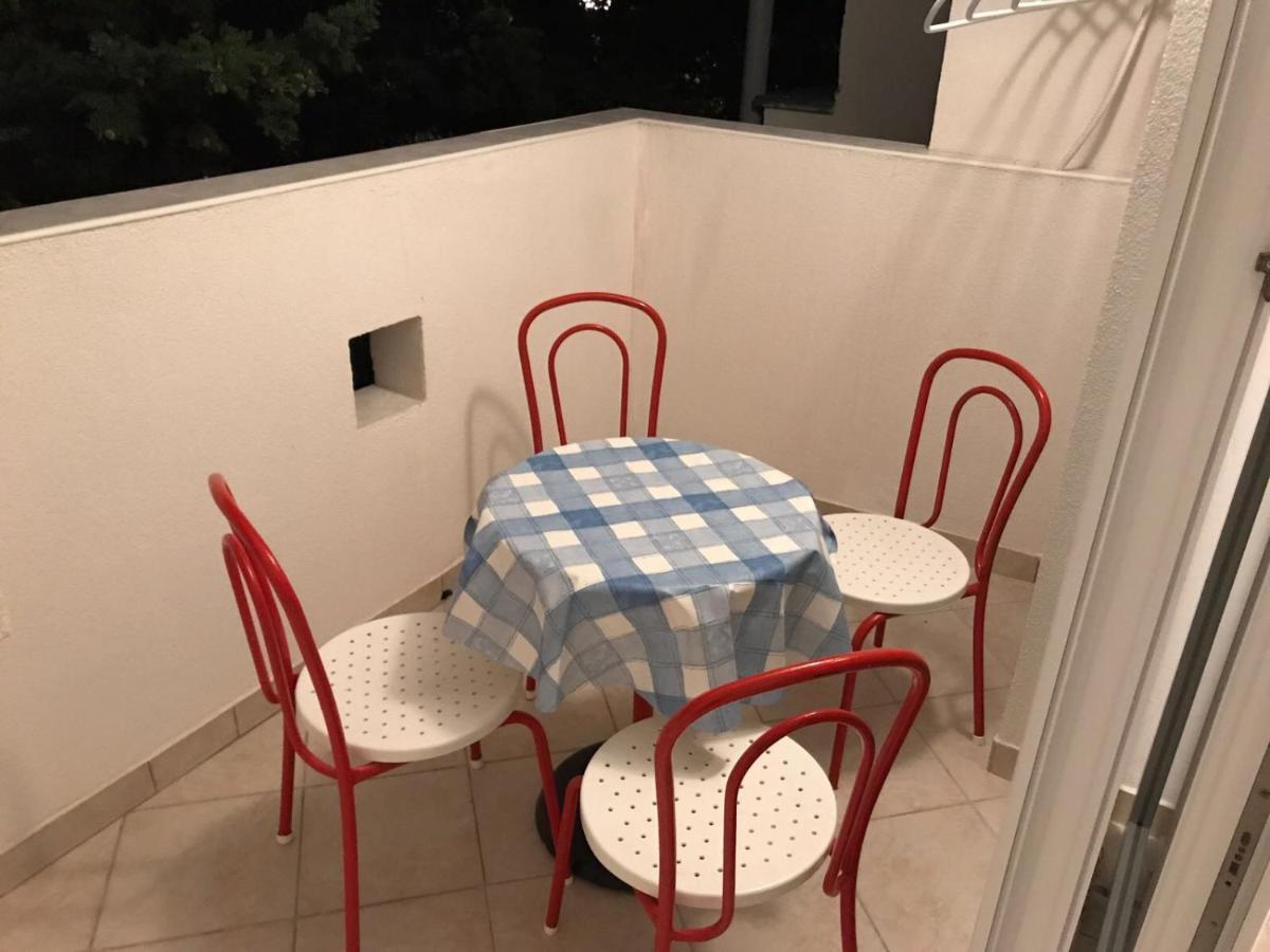 Jurisic Apartments Novalja Kültér fotó