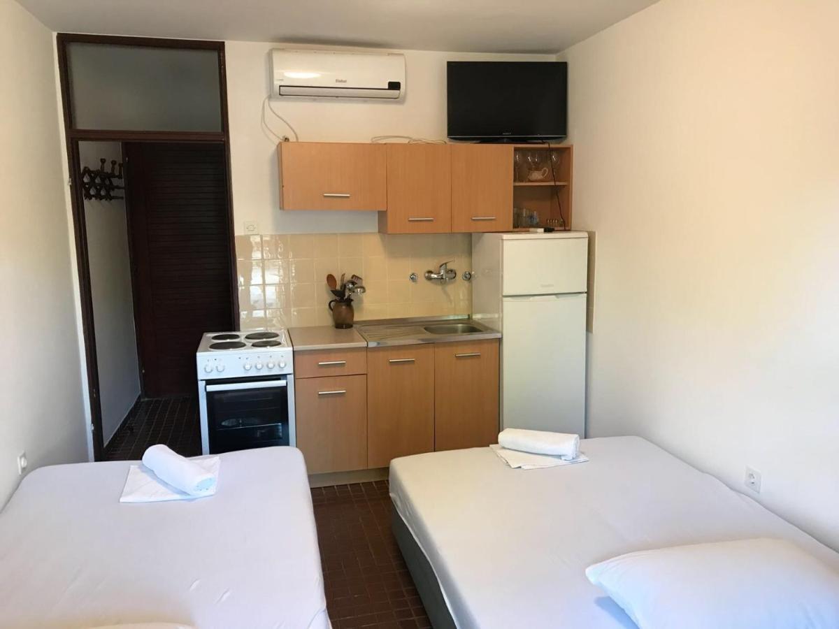Jurisic Apartments Novalja Kültér fotó